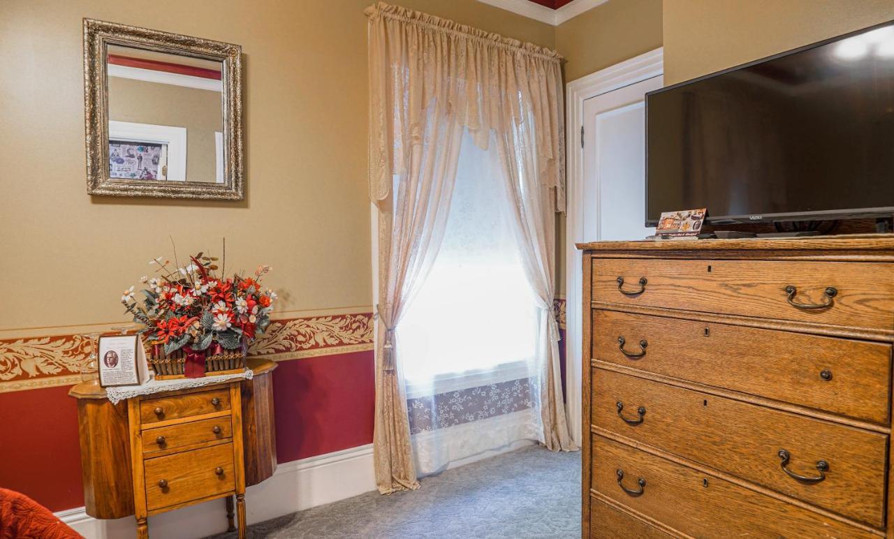 הבר סיטי Heber Senator Bed And Breakfast מראה חיצוני תמונה
